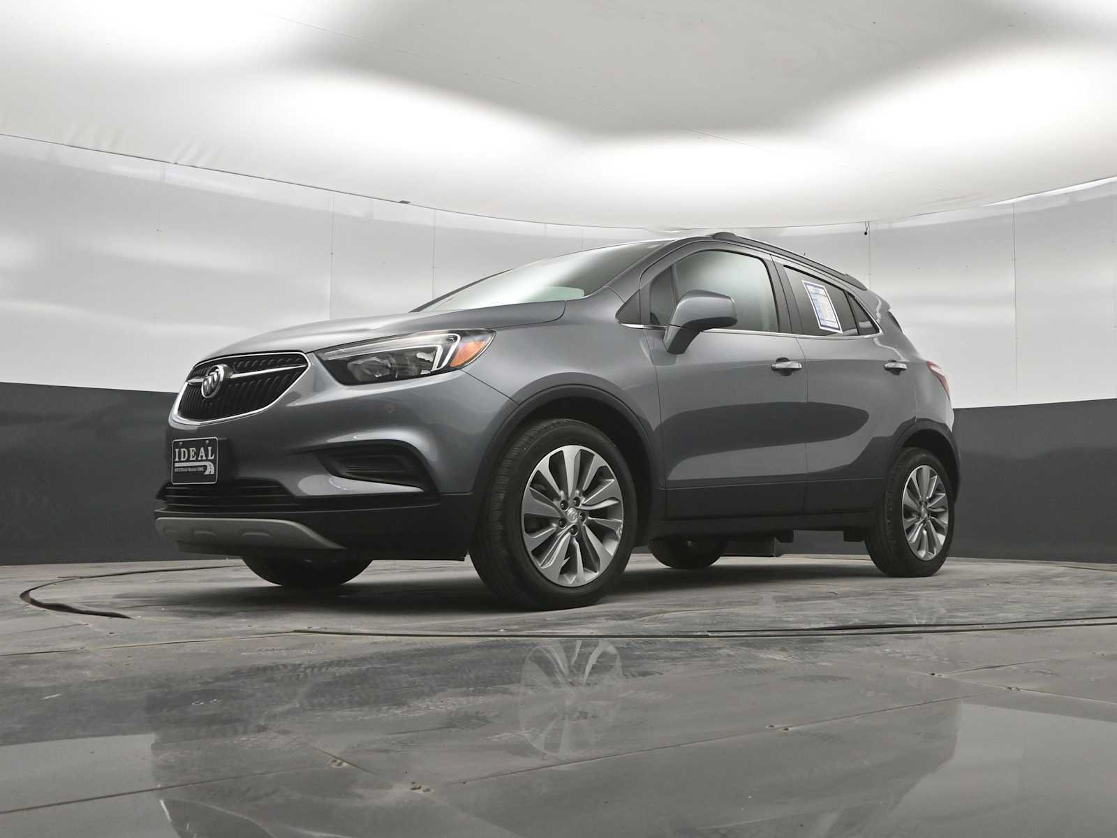 Used 2020 Buick Encore Preferred FWD image 35
