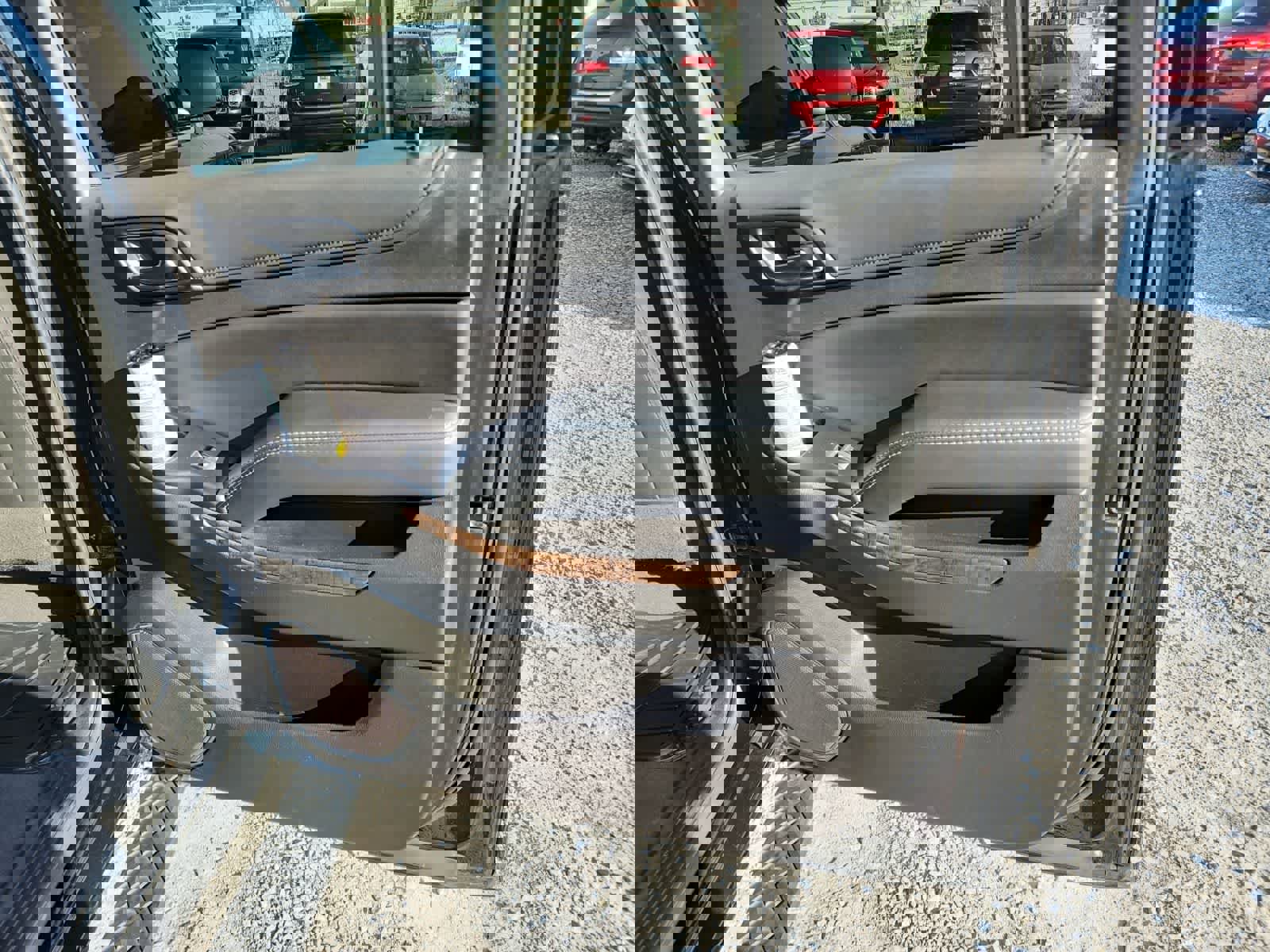 Used 2019 Chevrolet Suburban LT image 24