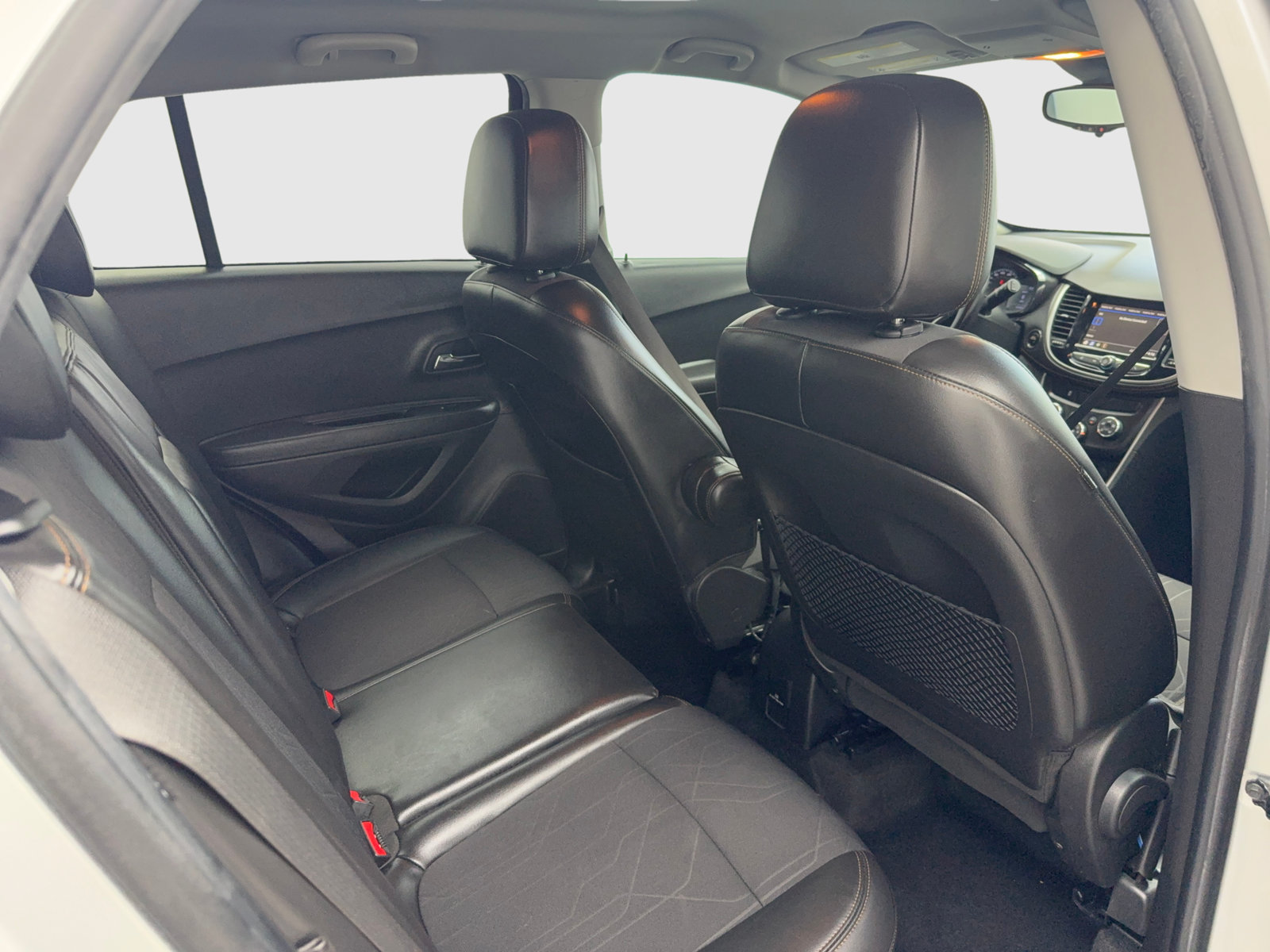 Used 2019 Chevrolet Trax LT w/ LT Convenience Package FWD image 42