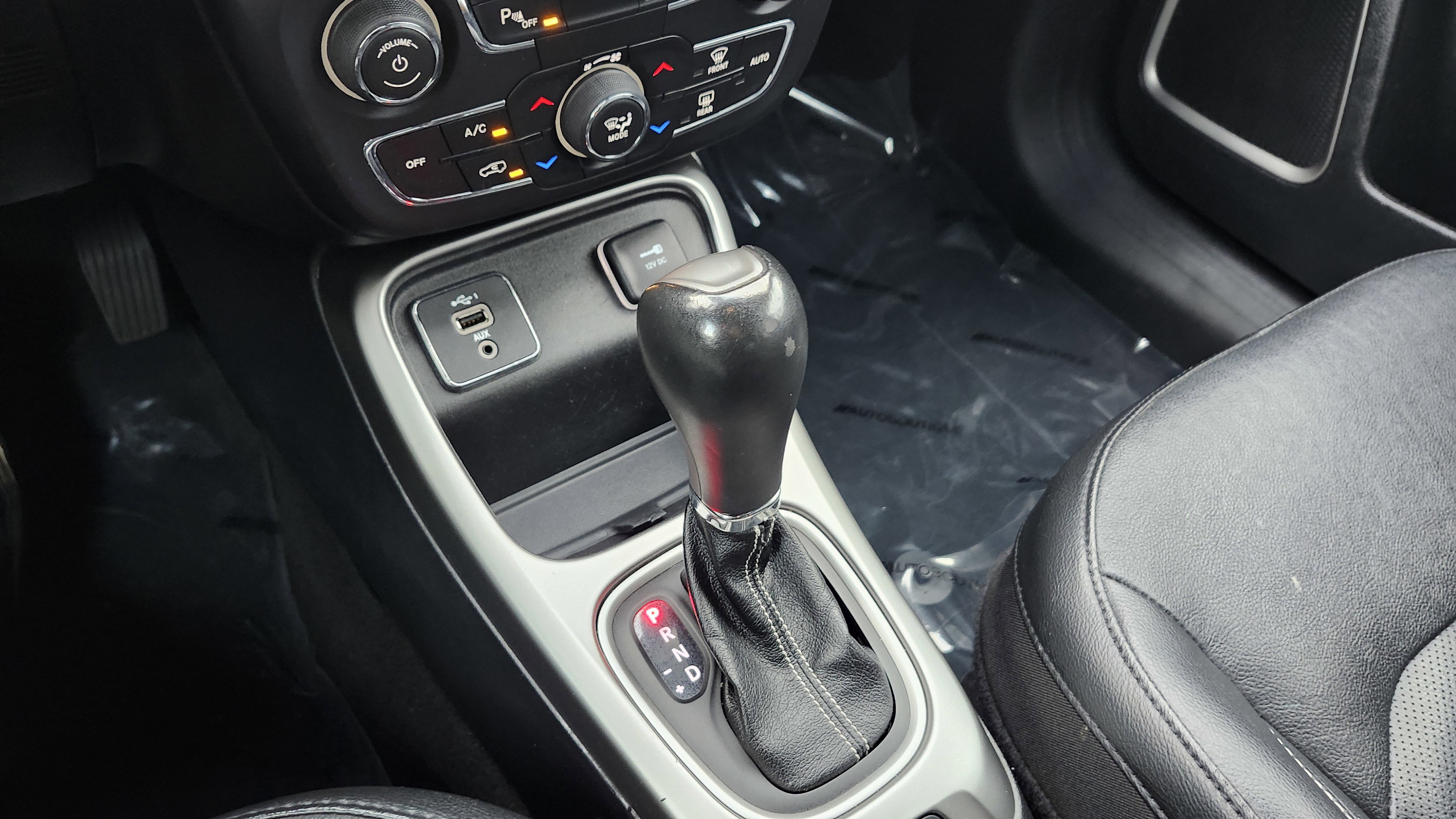 Used 2021 Jeep Compass Latitude w/ Driver Assistance Group image 11