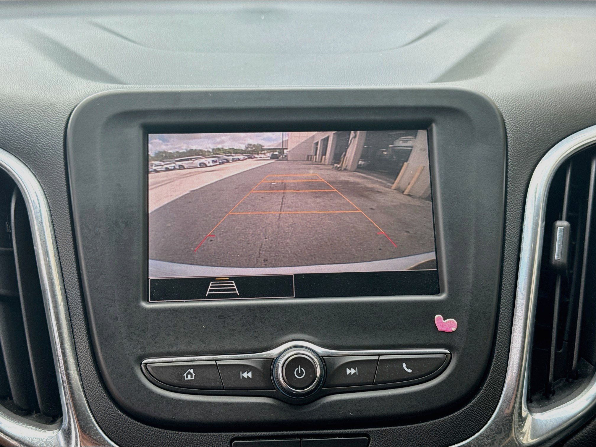 Used 2023 Chevrolet Equinox LT FWD image 11