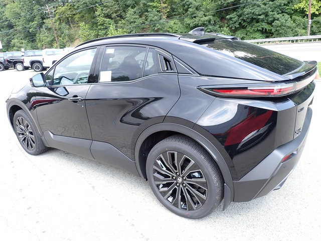 New 2026 Toyota C-HR AWD/4WD image 6