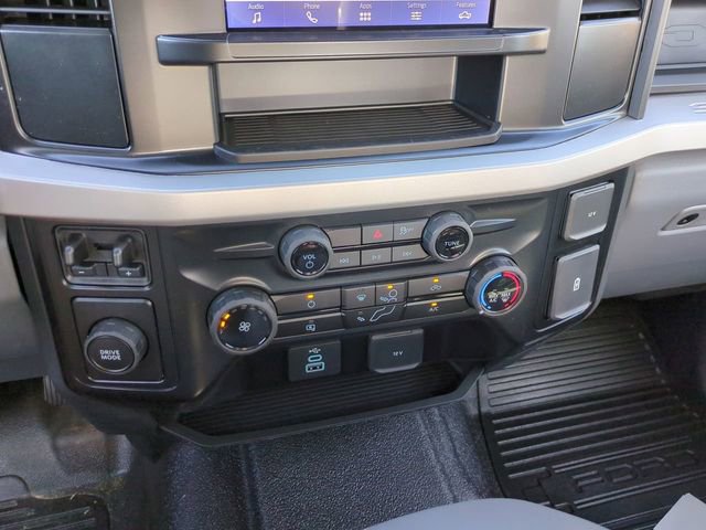 New 2026 Ford F250 XL w/ XL Chrome Package image 16