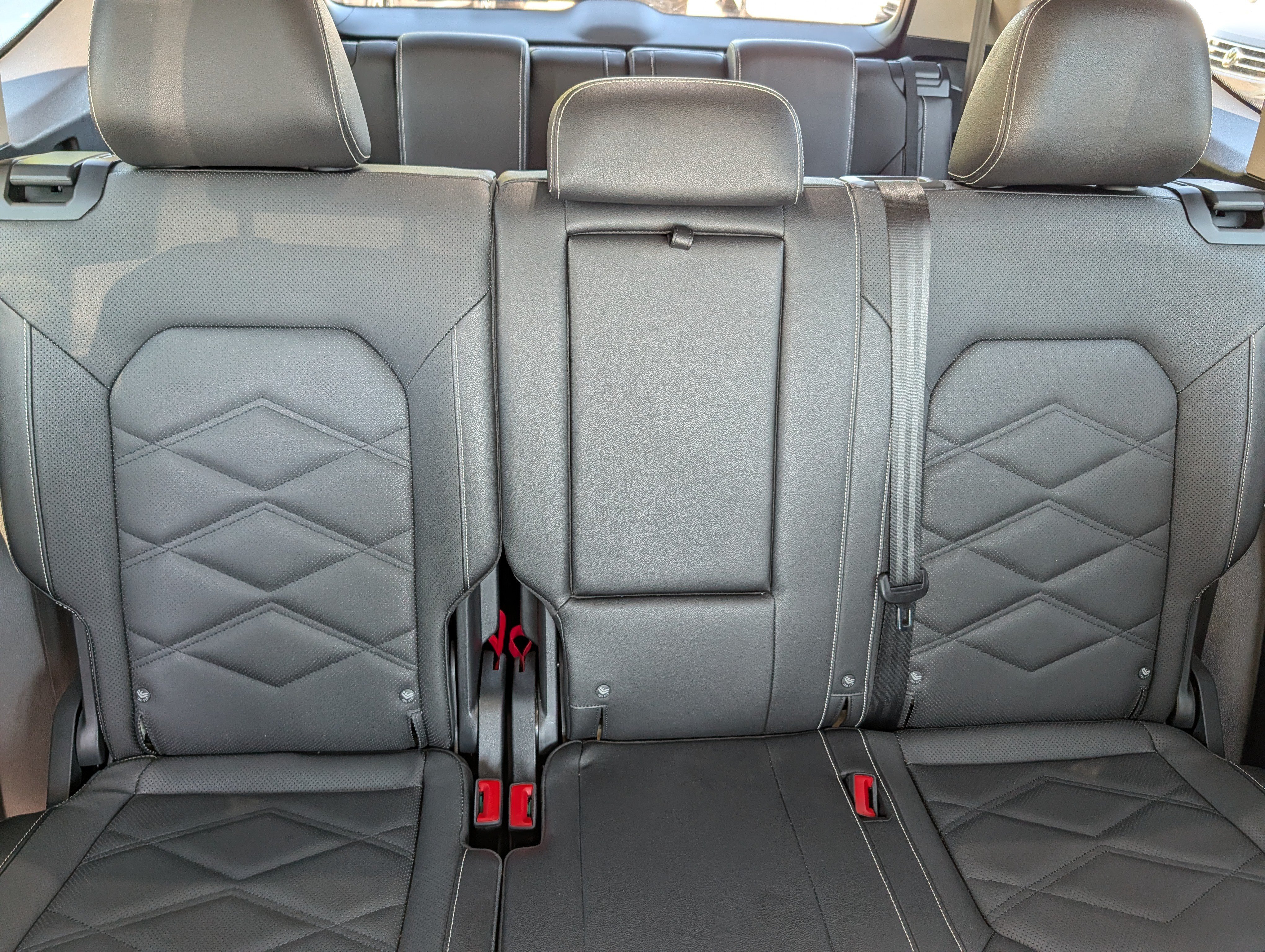 Certified 2025 Volkswagen Atlas SE AWD/4WD image 13