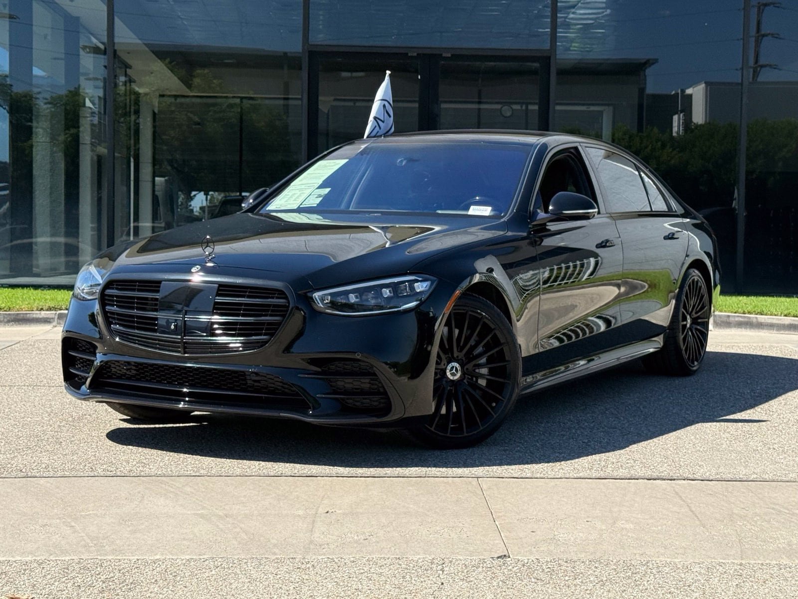 Used 2021 Mercedes-Benz S 580 4MATIC Sedan image 2