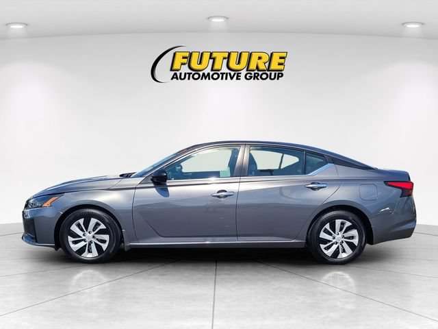 Certified 2025 Nissan Altima 2.5 S FWD image 6