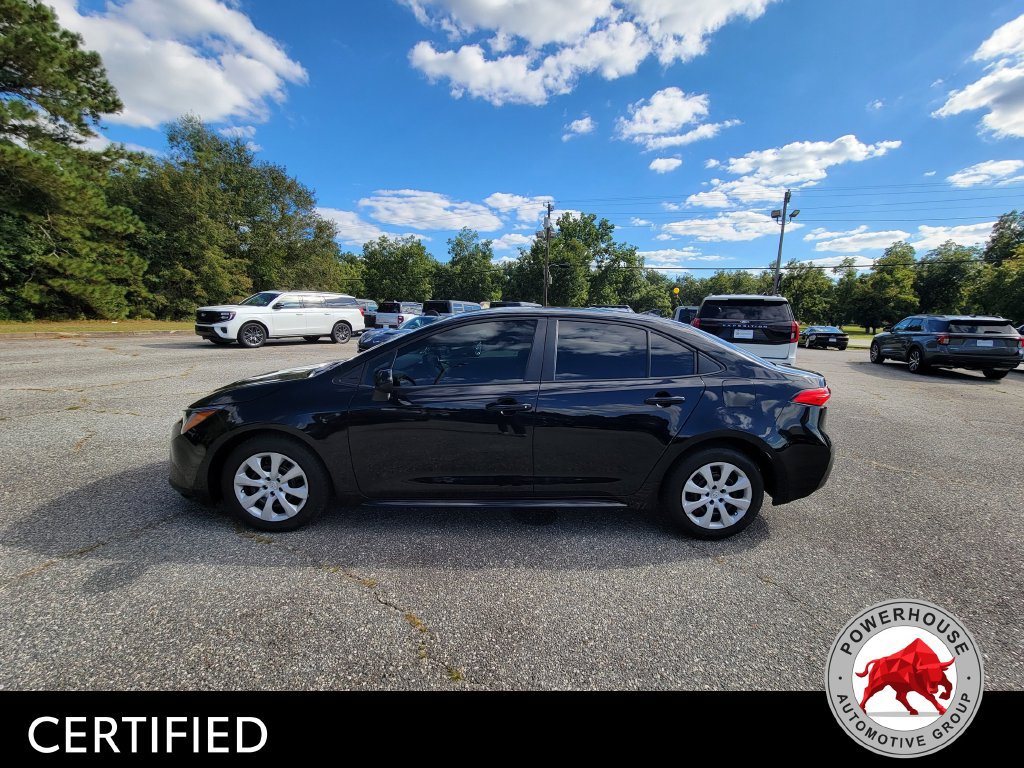 Used 2024 Toyota Corolla LE FWD image 3