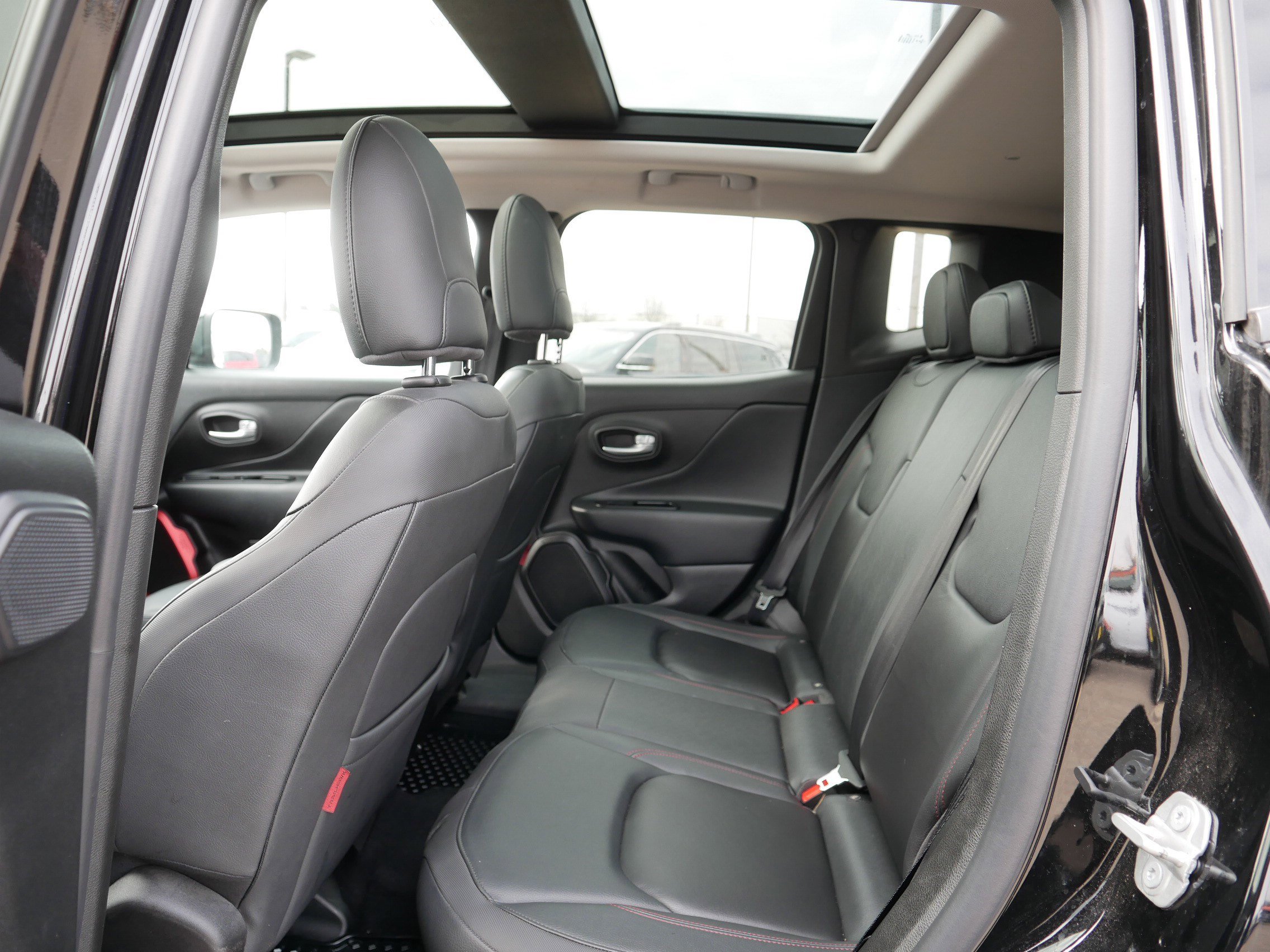 Used 2023 Jeep Renegade Trailhawk w/ Sun/Sound Group image 35