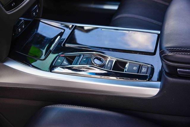 Used 2018 Acura RLX Sport Hybrid w/ Advance Pkg image 21