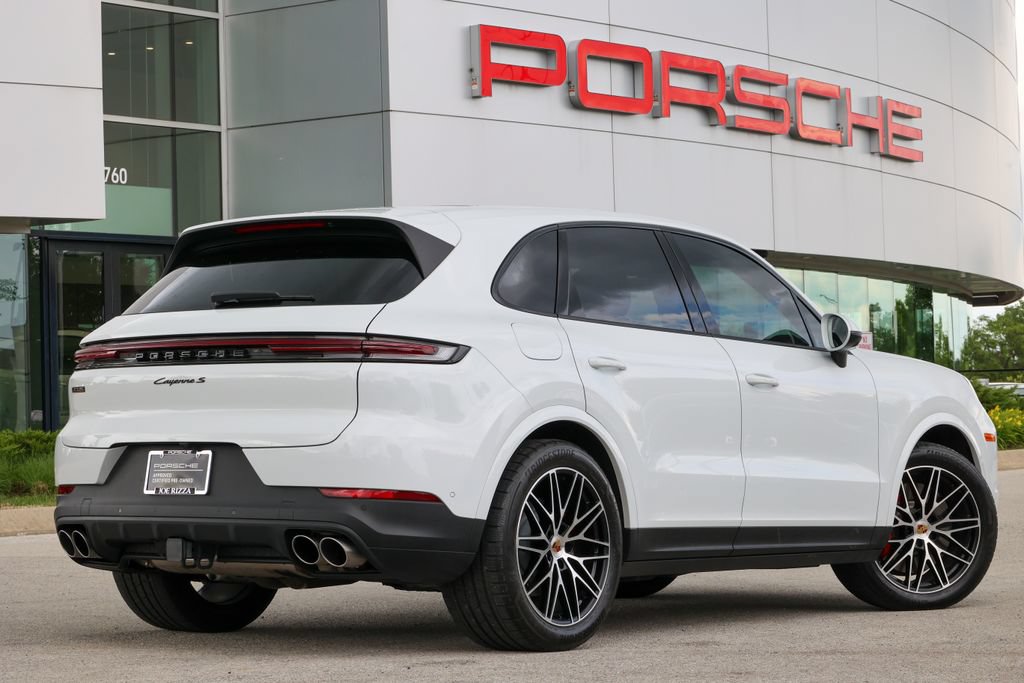 Certified 2025 Porsche Cayenne S AWD/4WD image 28