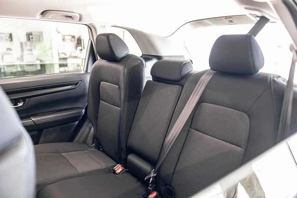 Used 2025 Honda CR-V LX image 30