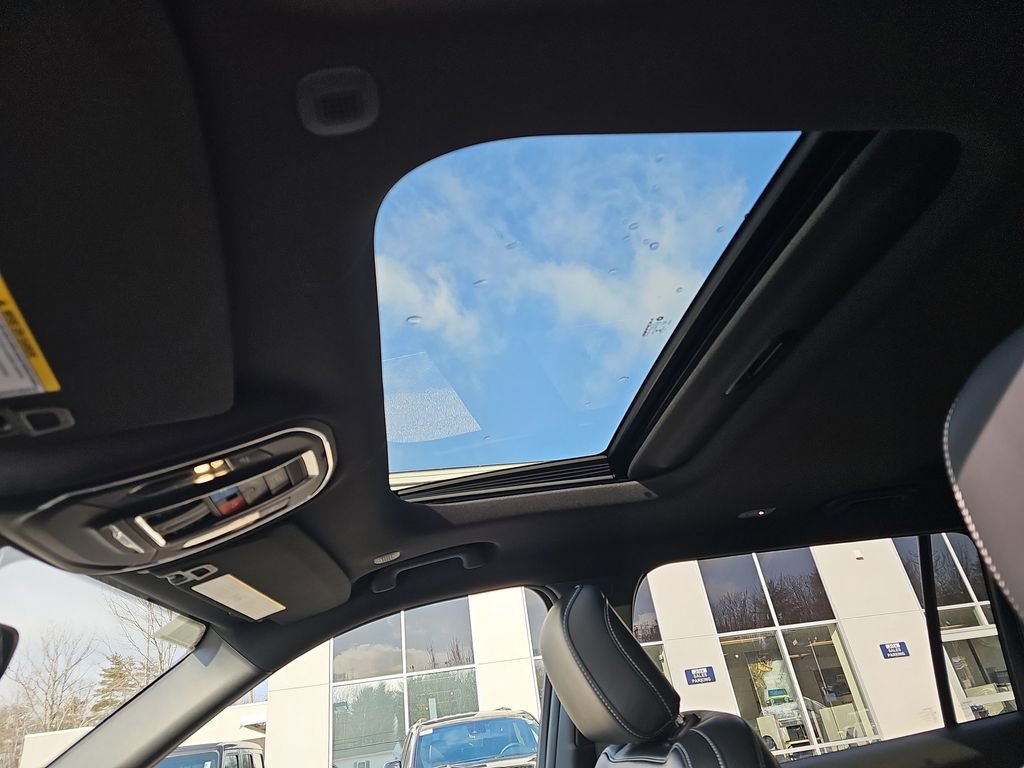 New 2025 Jeep Grand Cherokee L Altitude image 28