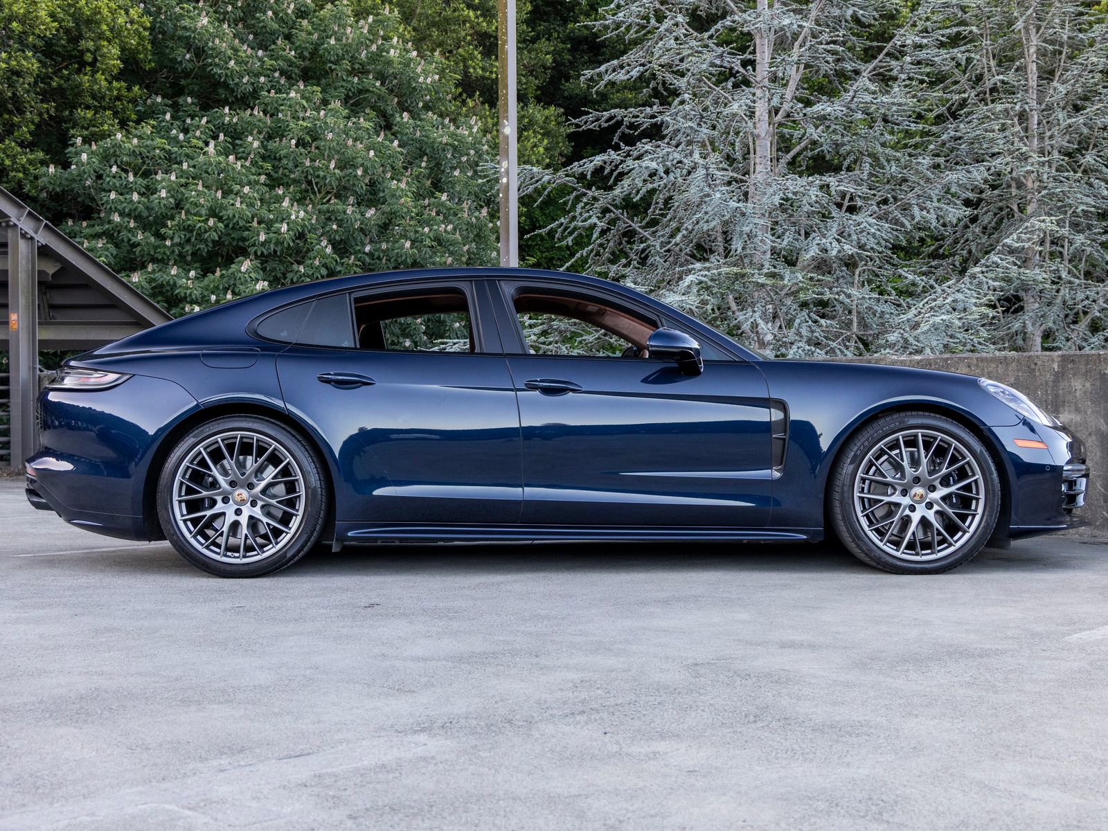 Used 2022 Porsche Panamera GTS AWD/4WD image 12