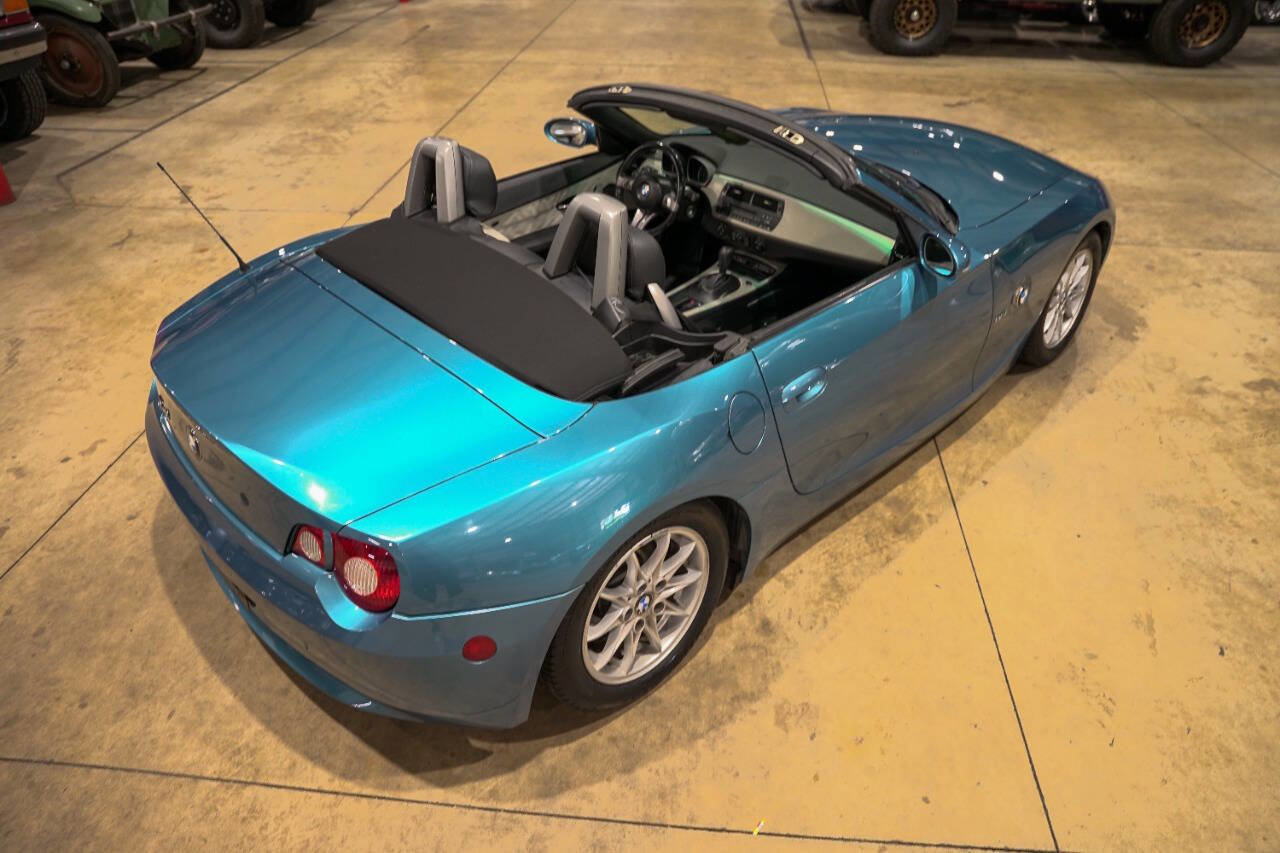 Used 2005 BMW Z4 2.5i image 17
