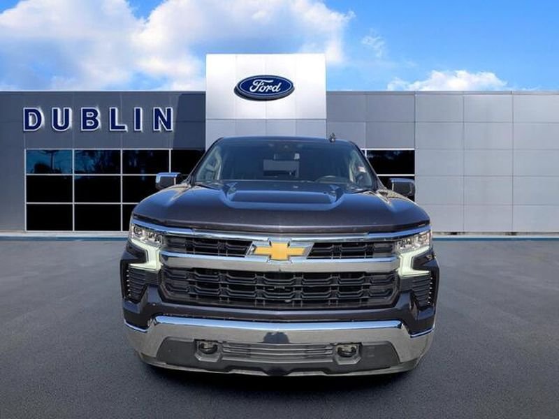 Used 2023 Chevrolet Silverado 1500 LT AWD/4WD image 2