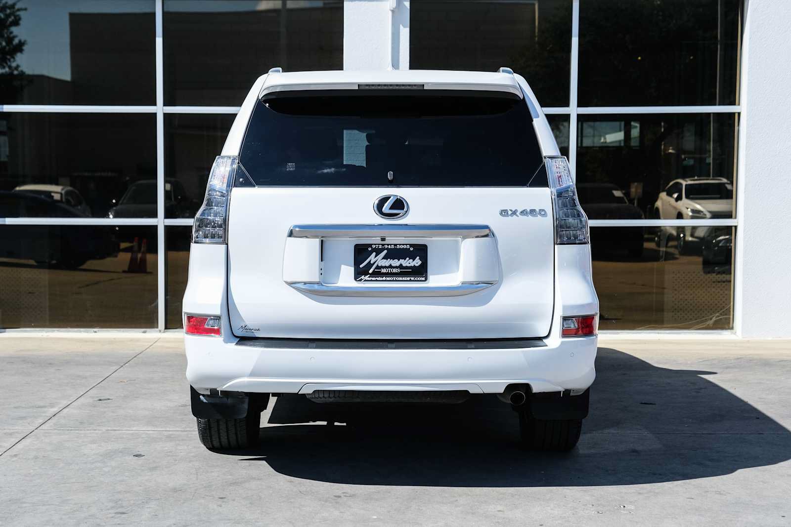 Used 2021 Lexus GX 460 Premium w/ Premium Package AWD/4WD image 11