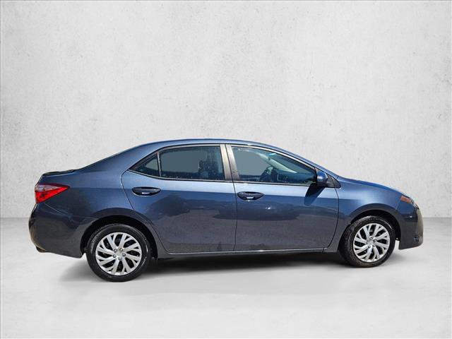 Used 2018 Toyota Corolla LE video 3