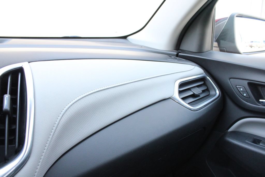 Used 2018 Chevrolet Equinox Premier AWD/4WD image 21