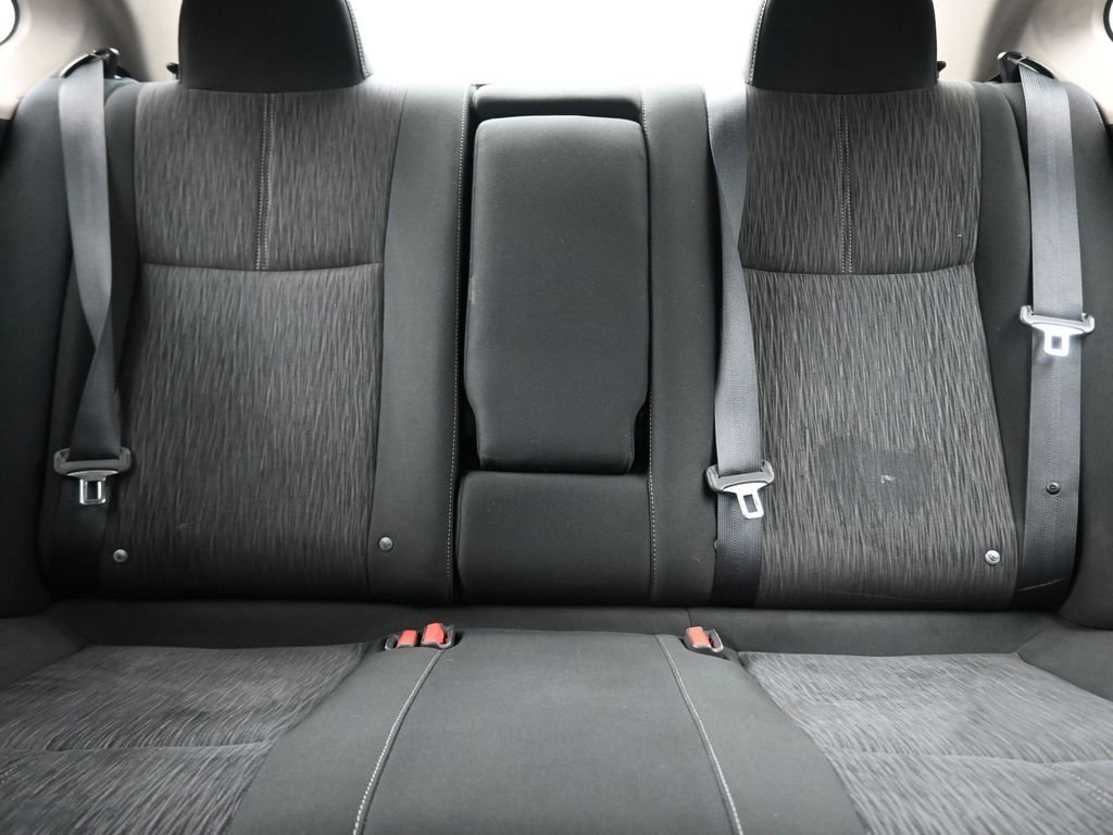 Used 2015 Nissan Sentra SV FWD image 27