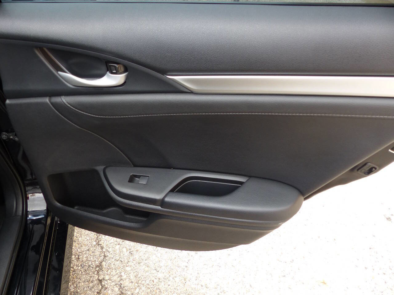 Used 2021 Honda Civic EX image 30