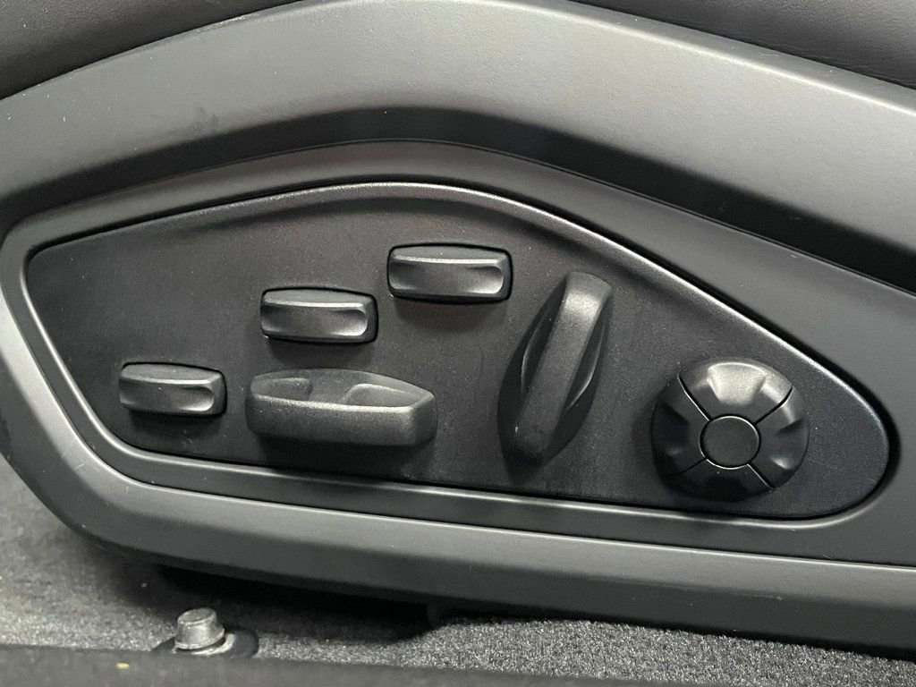 Used 2024 Porsche Taycan GTS image 12