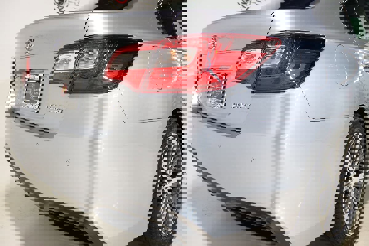 Used 2019 Subaru Legacy 2.5i Limited AWD/4WD image 11