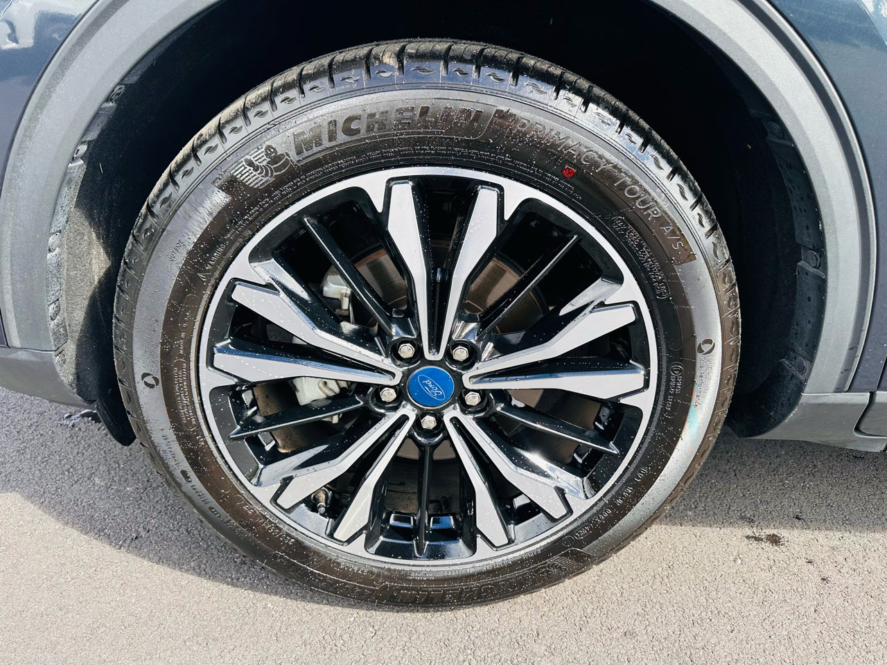 Used 2022 Ford Escape SEL w/ SEL Stealth AWD Package image 11