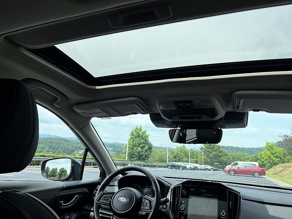 Used 2024 Subaru Crosstrek 2.5i Limited w/ Crosstrek Mirror Package AWD/4WD image 18