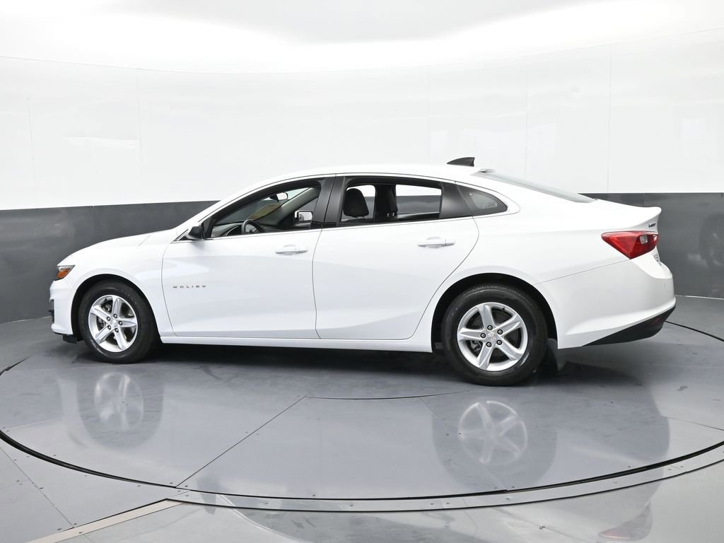 Used 2024 Chevrolet Malibu LS image 3