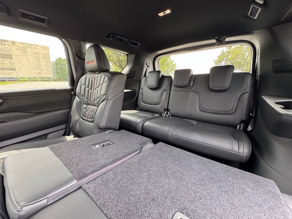 New 2025 Nissan Armada PRO-4X image 12