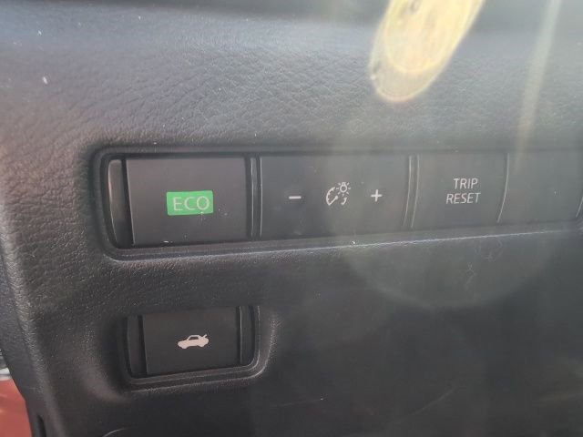 Used 2024 Nissan Sentra SR w/ SR Premium Package image 24