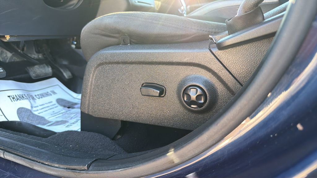 Used 2020 Dodge Journey SE w/ SE Popular Equipment Group image 26