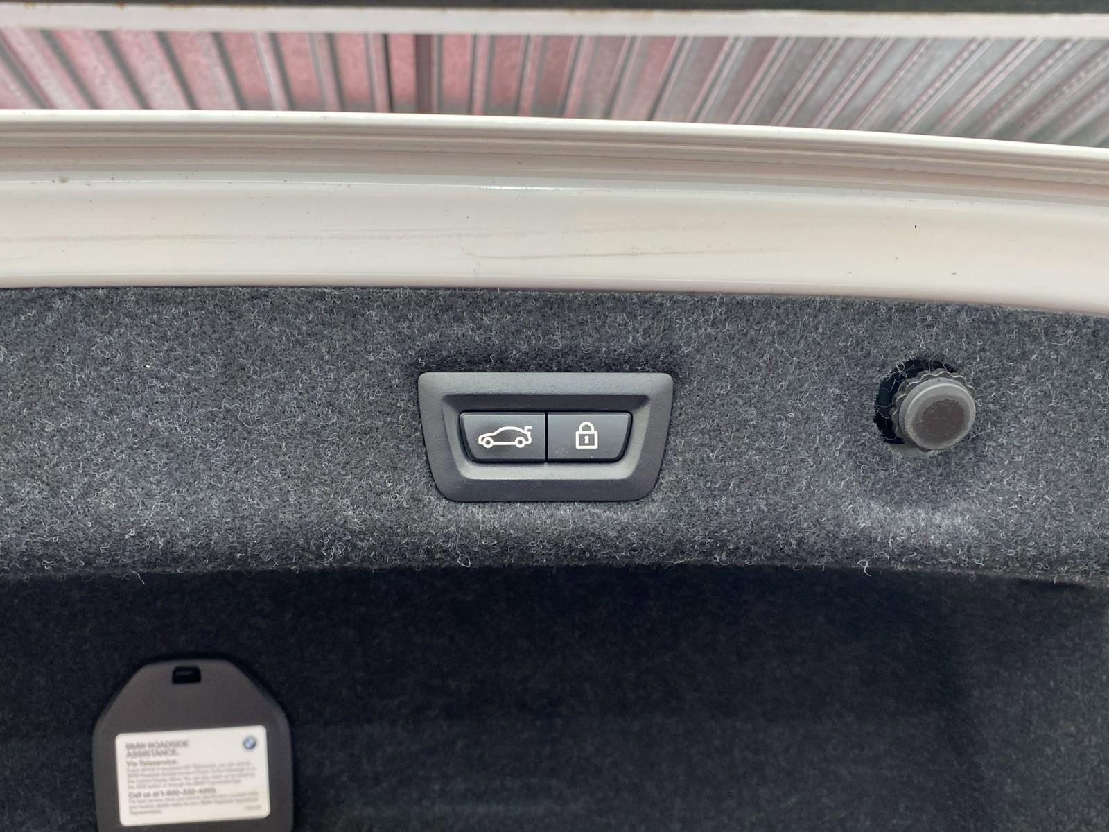 Used 2018 BMW 540i xDrive image 18