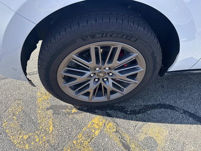 Used 2025 Ford Expedition Platinum w/ Stealth Performance Package image 15