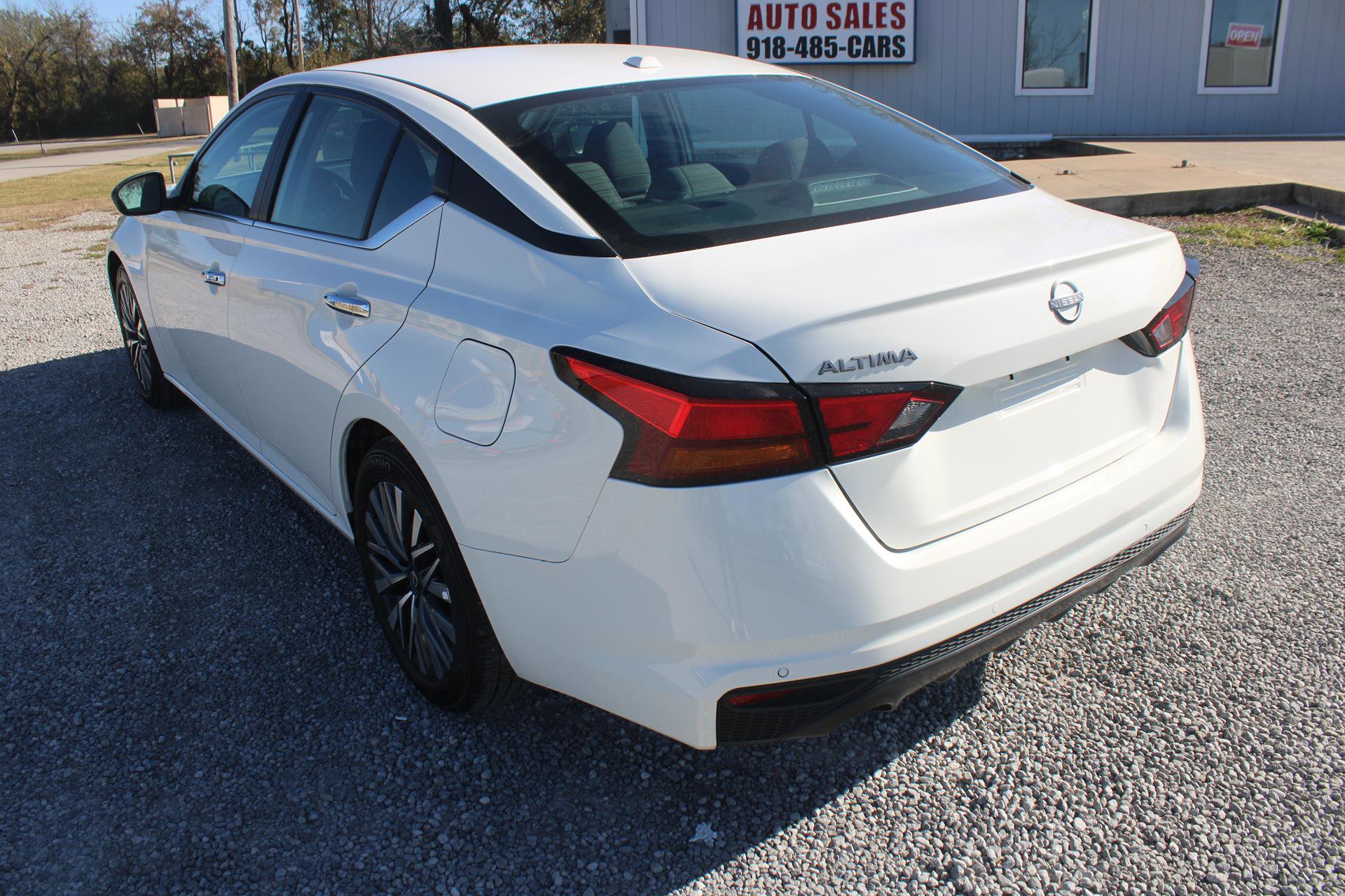 Used 2025 Nissan Altima 2.5 SV image 5