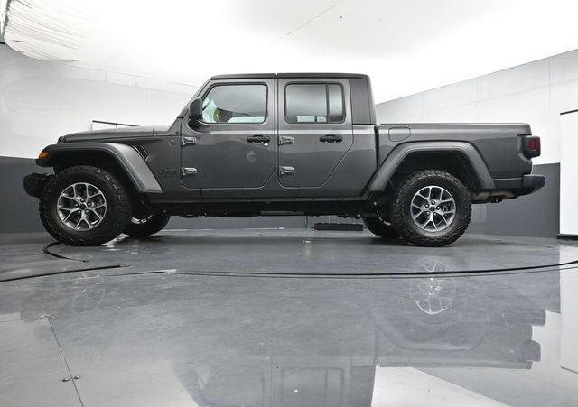 Used 2024 Jeep Gladiator Sport AWD/4WD image 31
