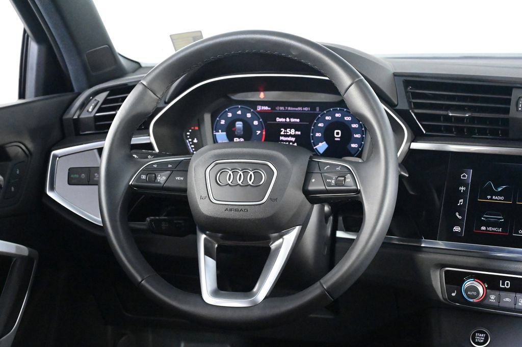 Used 2025 Audi Q3 2.0T Premium w/ Convenience Package AWD/4WD image 10