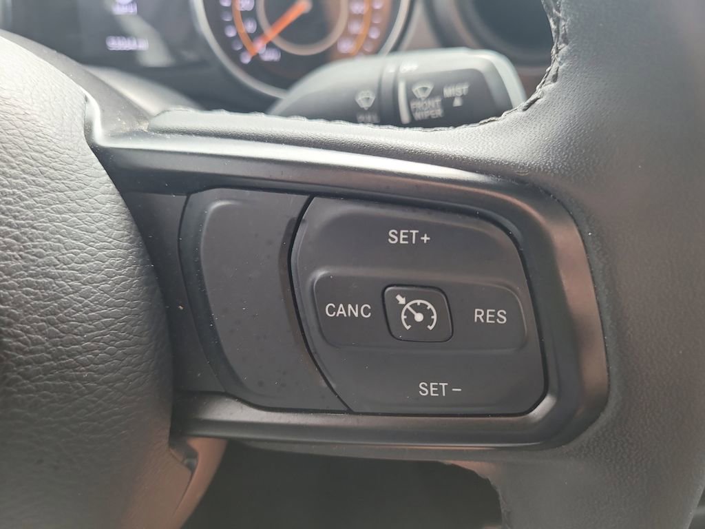 Used 2023 Jeep Gladiator Sport image 28