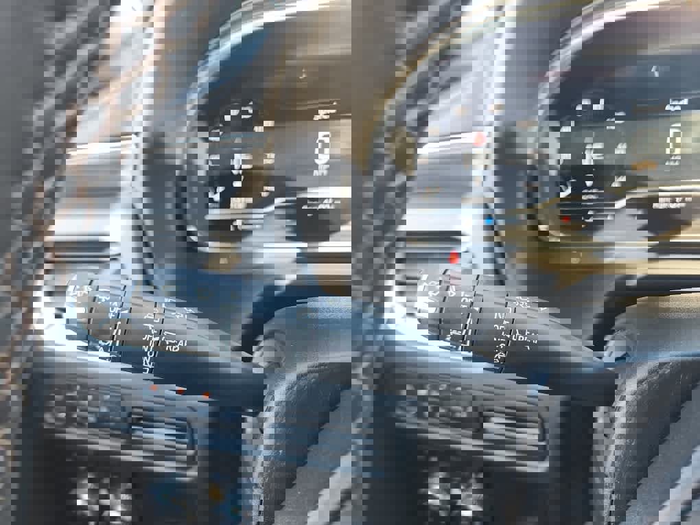 Used 2022 GMC Yukon SLT w/ SLT Luxury Package image 33