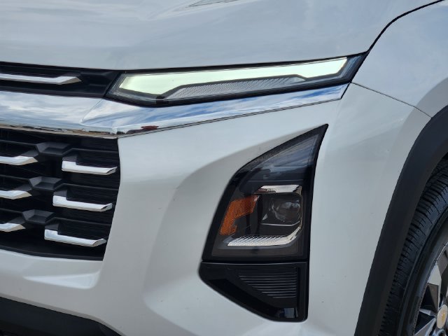 Used 2026 Chevrolet Equinox LT FWD image 16