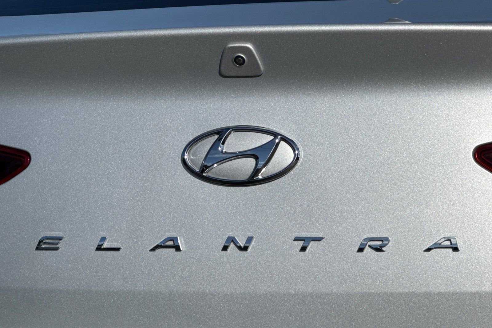 Used 2020 Hyundai Elantra SEL image 13