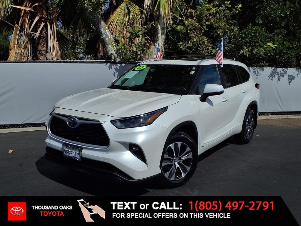 Used 2023 Toyota Highlander XLE w/ Protection Package #3 (TMS) AWD/4WD image 1