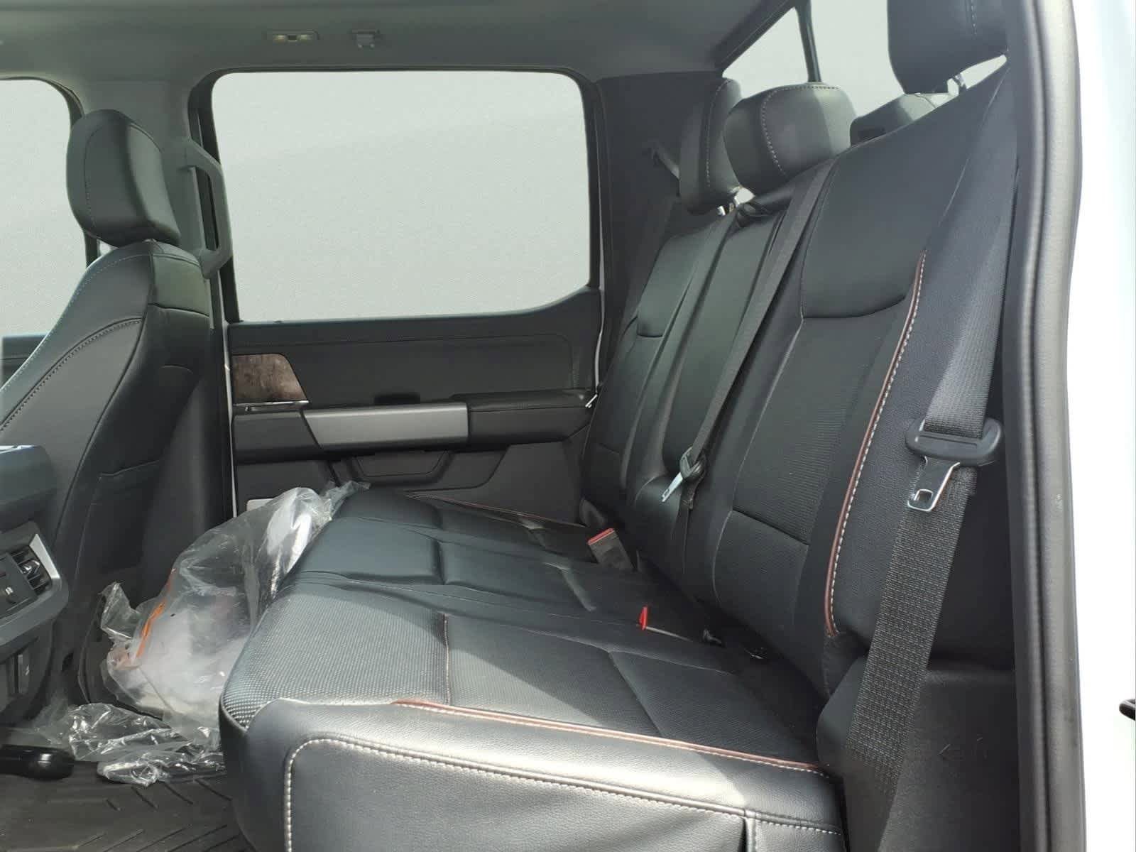 Used 2024 Ford F250 Lariat w/ Sport Appearance Package AWD/4WD image 29