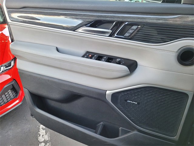 Used 2022 Jeep Wagoneer Series III image 14