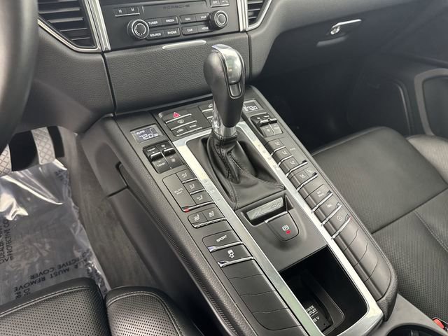 Used 2017 Porsche Macan S AWD/4WD image 16