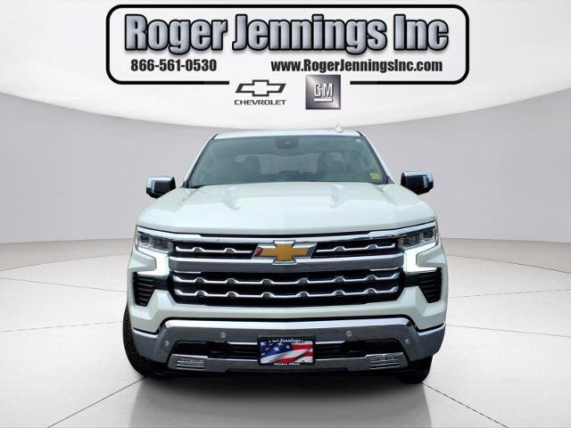 Used 2025 Chevrolet Silverado 1500 LTZ AWD/4WD image 7