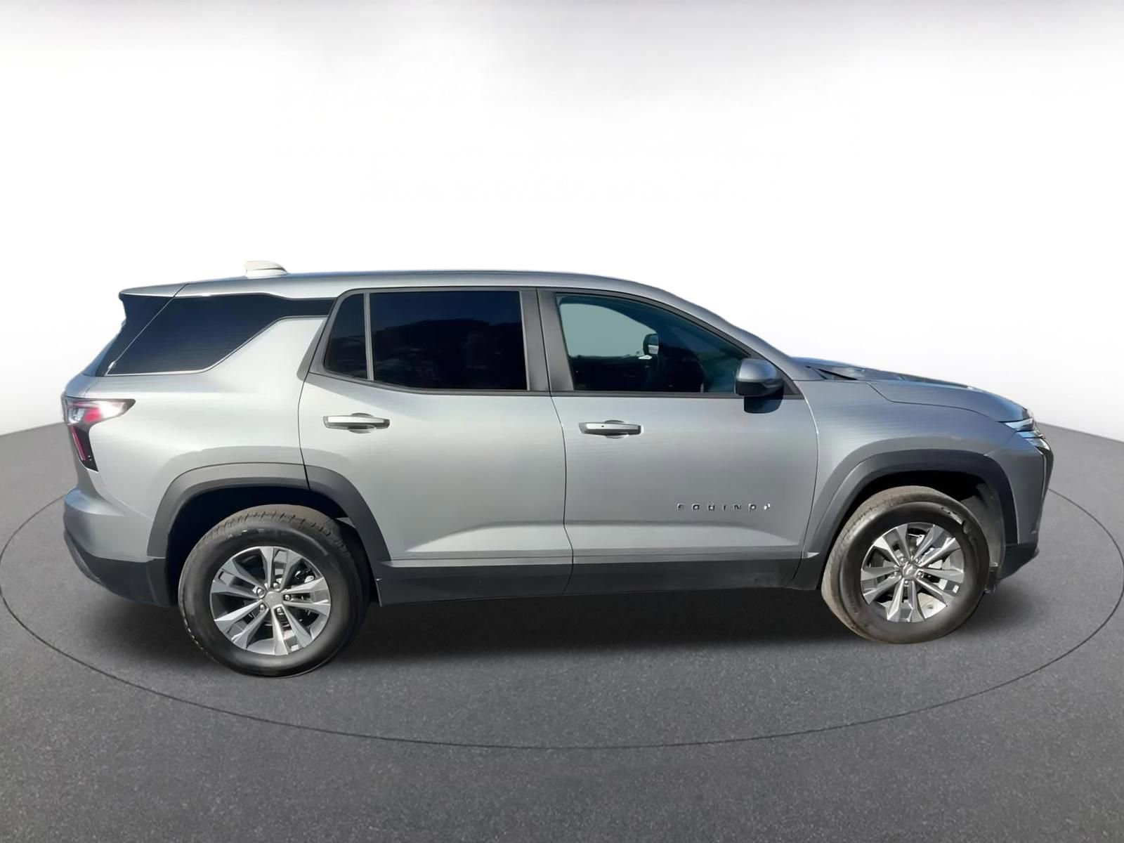 Used 2025 Chevrolet Equinox LT image 16