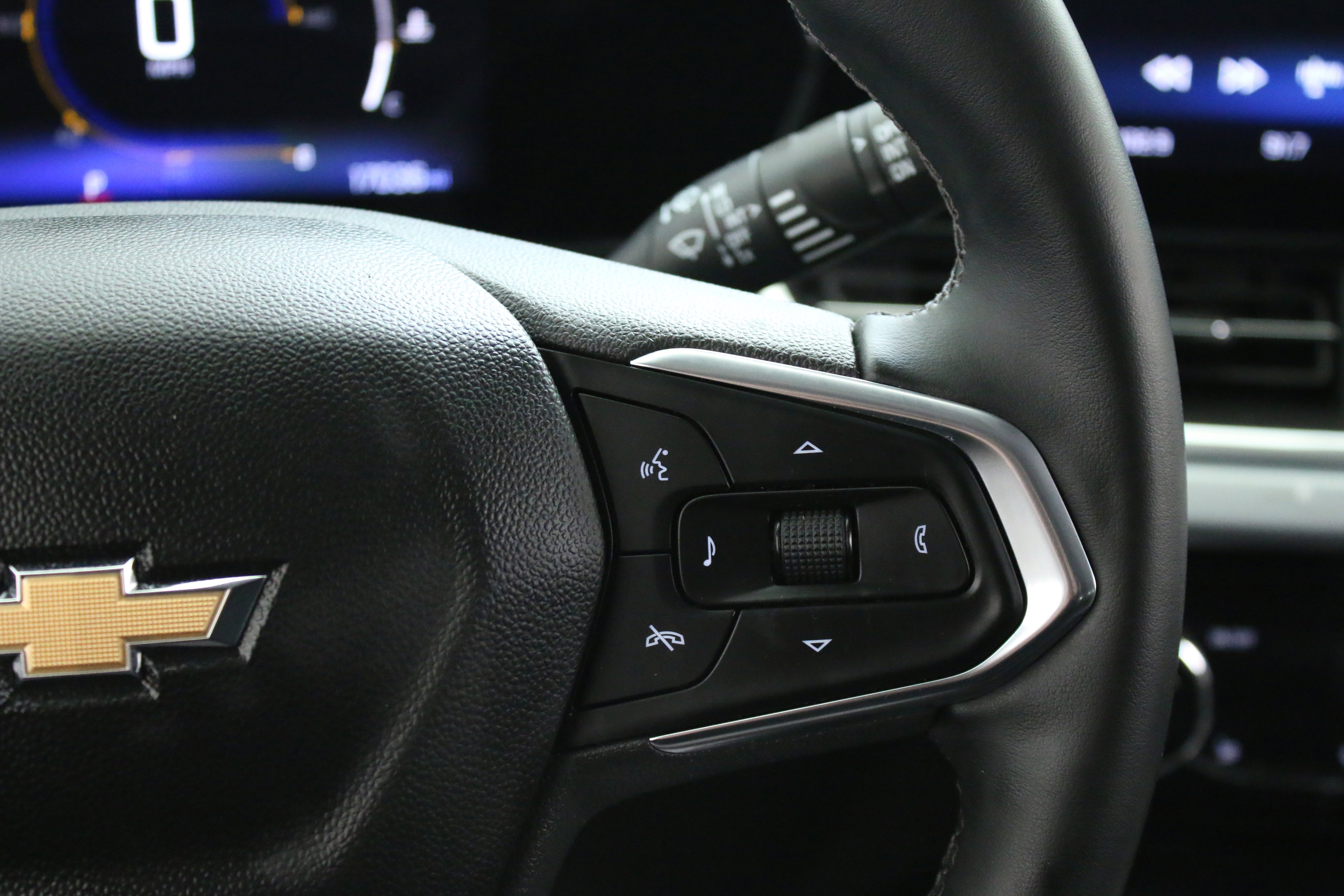 Used 2024 Chevrolet Trax LT w/ Driver Confidence Package image 18