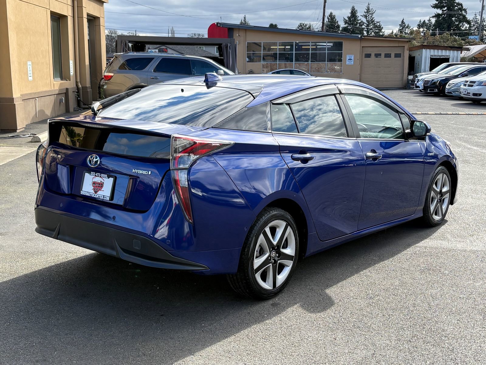 Used 2016 Toyota Prius Four Touring w/ Premium Convenience Package image 7