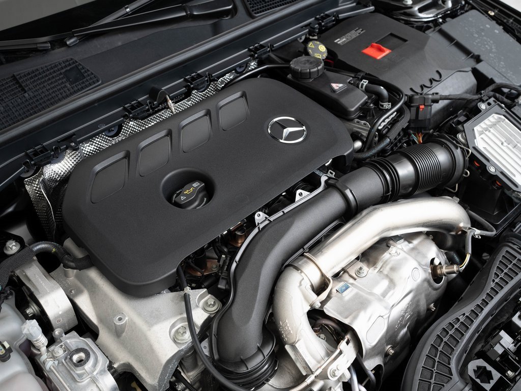 Certified 2025 Mercedes-Benz CLA 250 4MATIC image 39